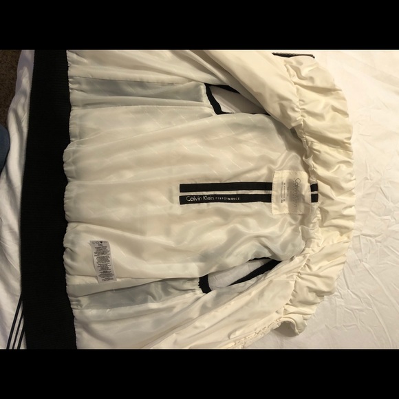 Calvin Klein vest - Picture 3 of 4